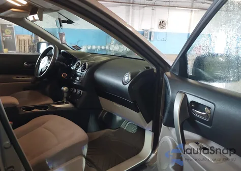 2013 Nissan Rogue S z USA, uszkodzony, nr VIN JN8AS5MV6DW649763